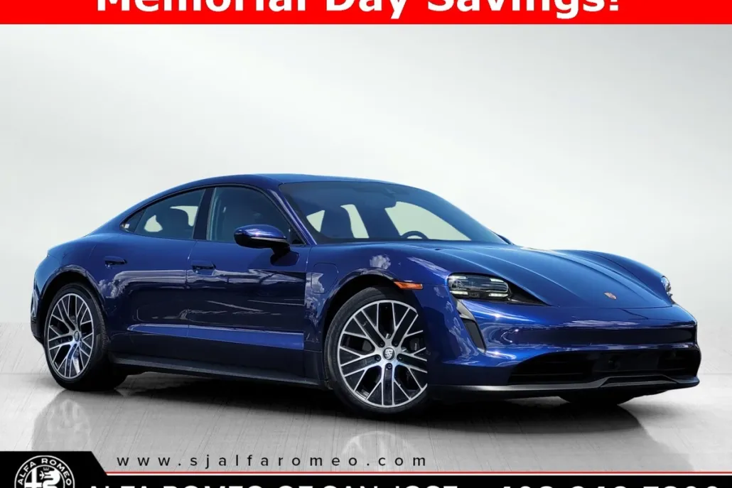 2022 Porsche Taycan Base photo 1