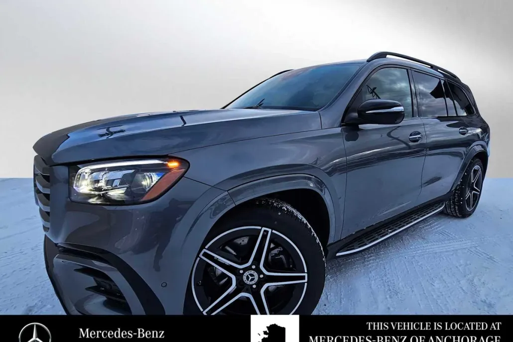 2025 Mercedes Benz GLS 450 4MATIC photo 1