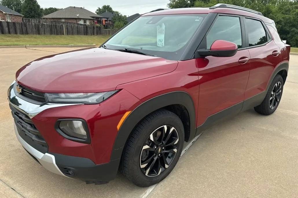2021 Chevrolet Trailblazer LT photo 1