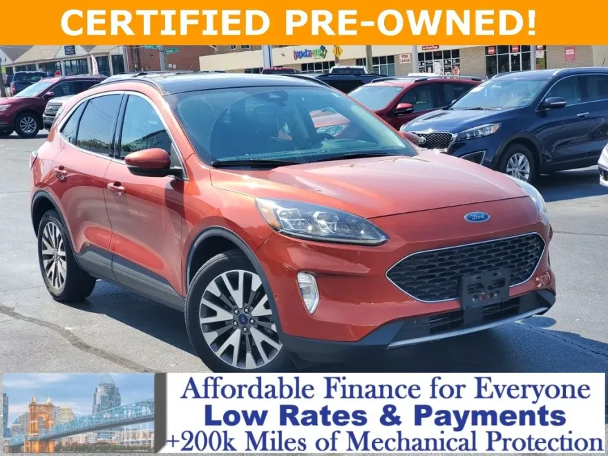 2020 Ford Escape Titanium photo 1