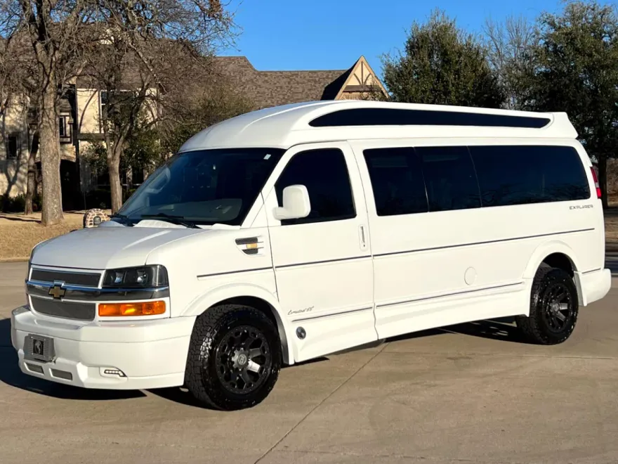 2020 Chevrolet Express 2500 Passenger Conversion Van photo 1