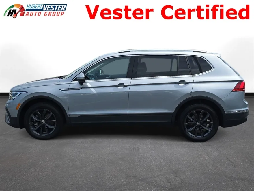 2023 Volkswagen Tiguan SE photo 1