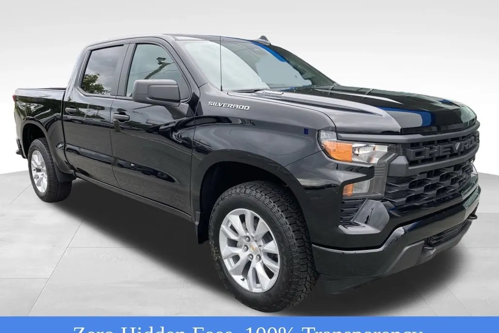2025 Chevrolet Silverado 1500 Custom photo 1
