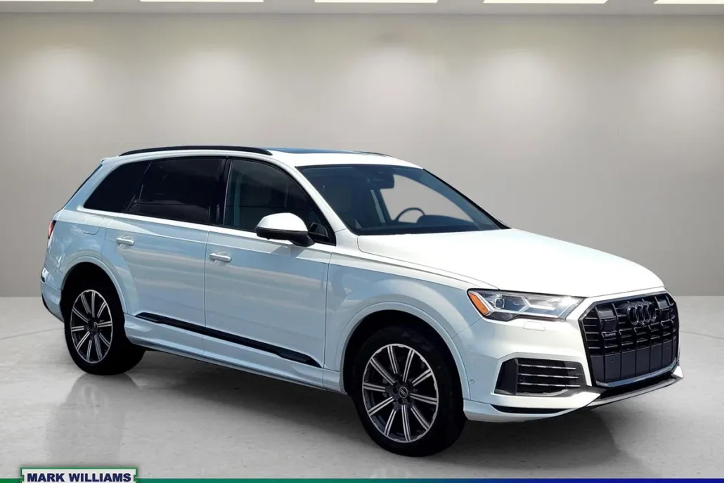 2023 Audi Q7 45 Premium Plus photo 1