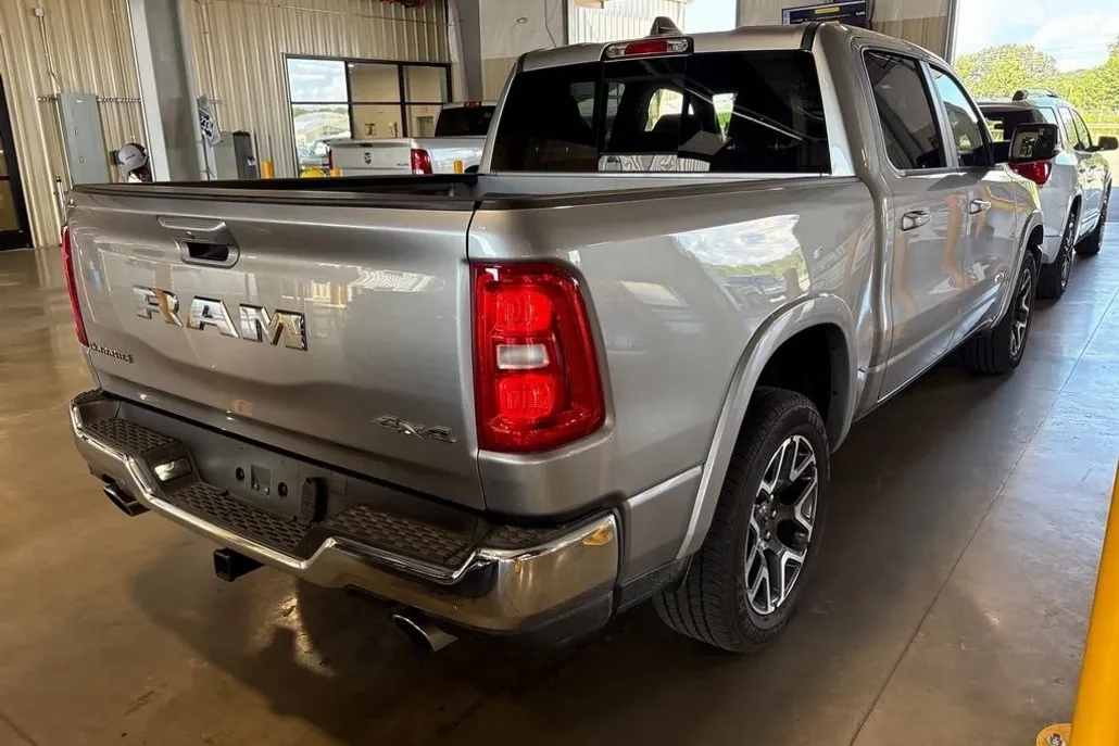 2025 Ram 1500 Laramie photo 1