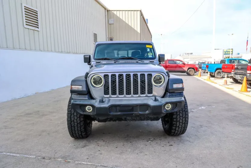 2020 Jeep Gladiator Sport S photo 1