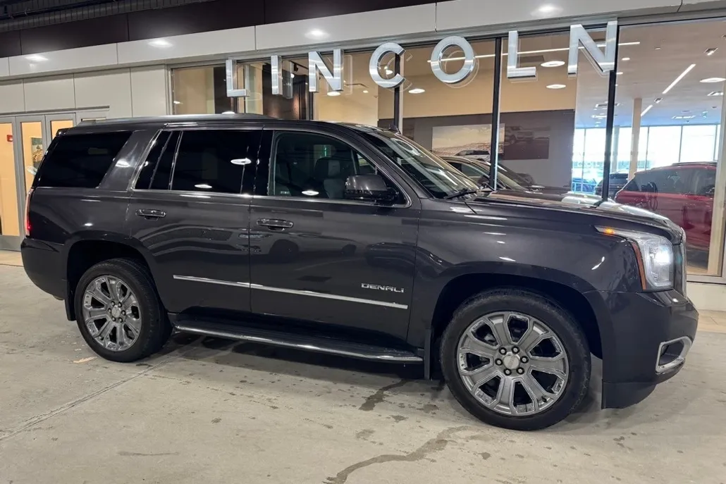 2016 Gmc Yukon Denali photo 1