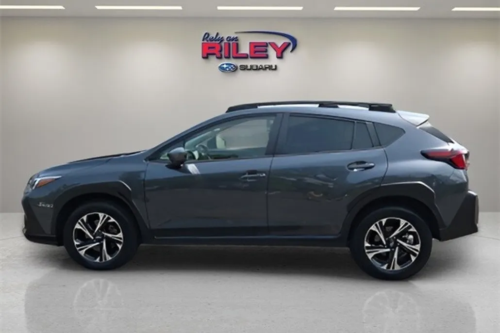 2024 Subaru Crosstrek Premium photo 1