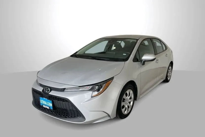 2022 Toyota Corolla LE photo 1