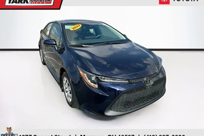2022 Toyota Corolla LE photo 1
