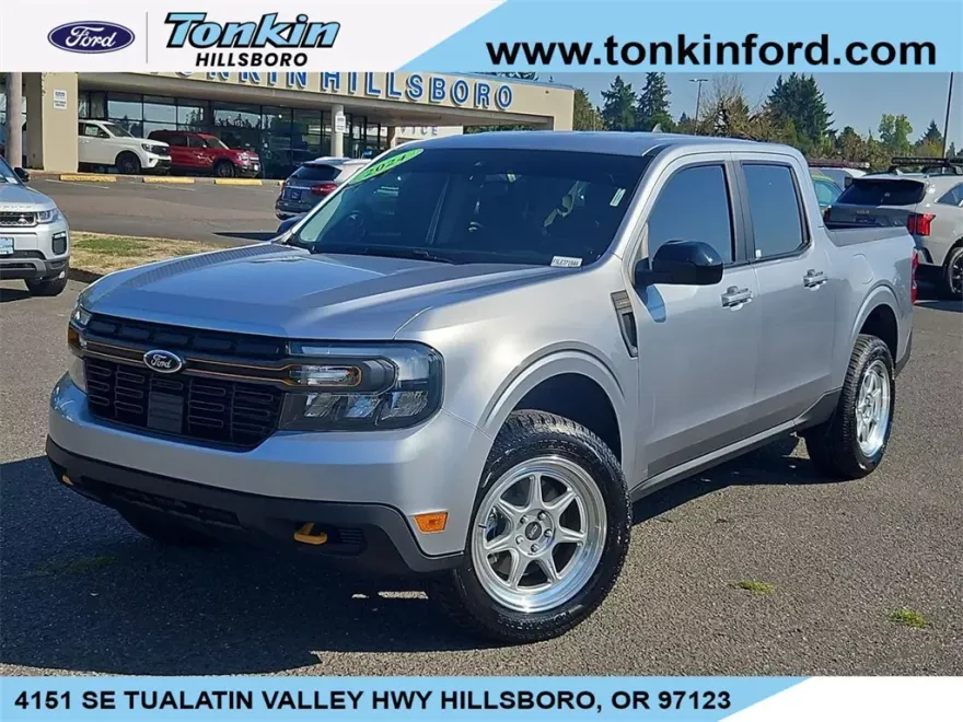 2024 Ford Maverick Lariat Tremor photo 1
