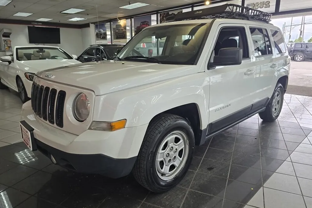 2014 Jeep Patriot Sport photo 1