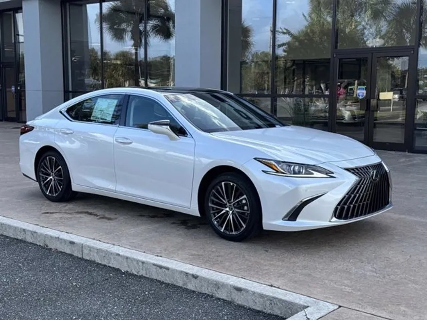 2025 Lexus ES 350 photo 1