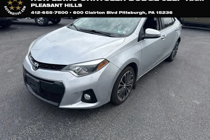 2015 Toyota Corolla L photo 1