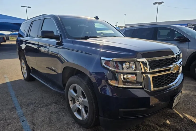 2019 Chevrolet Tahoe LT photo 1