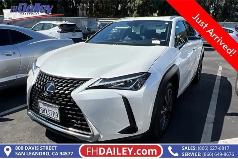 2020 Lexus UX 250h Premium photo 1