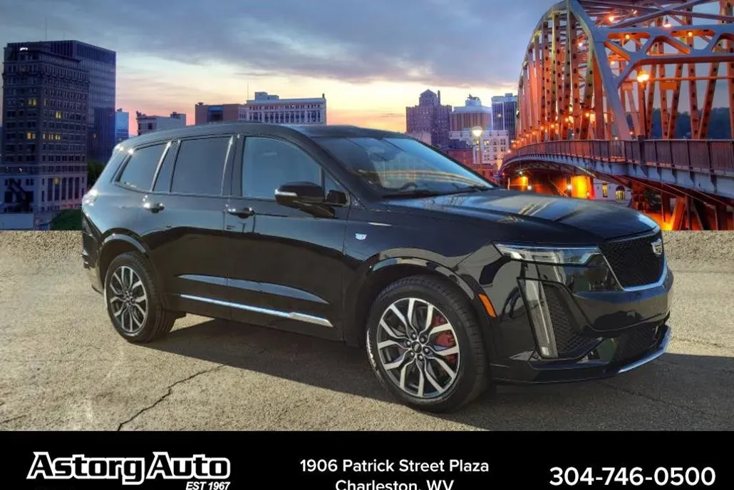 2024 Cadillac XT6 Sport photo 1