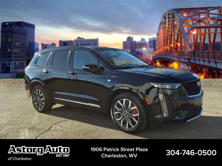 2024 Cadillac XT6 Sport photo 1
