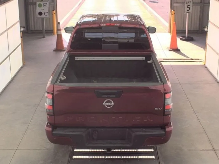 2024 Nissan Frontier SV photo 1