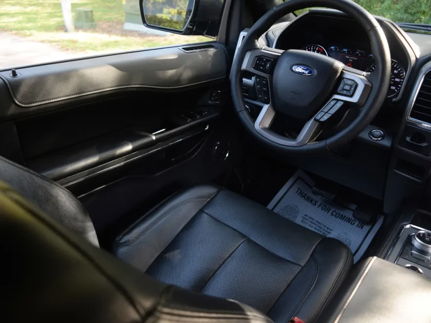 2018 Ford Expedition MAX XLT photo 1