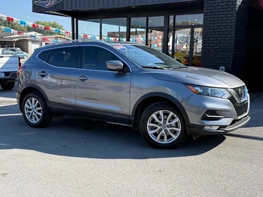 2022 Nissan Rogue Sport SV photo 1