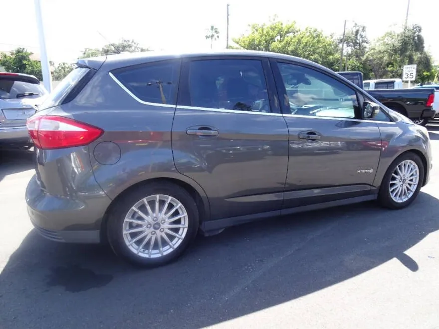 2016 Ford C-Max Hybrid SEL photo 1