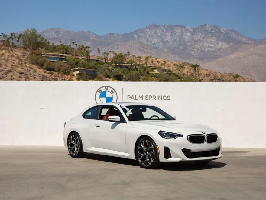 2025 Bmw 230i photo 1