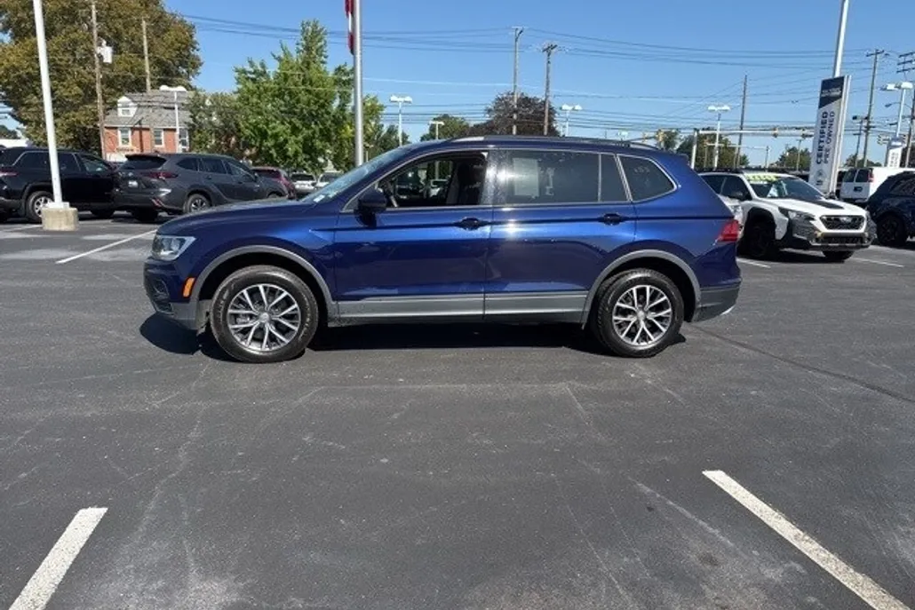 2021 Volkswagen Tiguan S photo 1