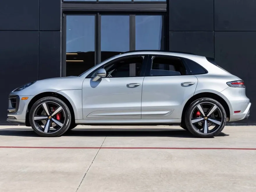 2024 Porsche Macan S photo 1