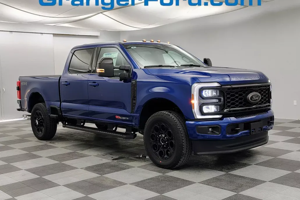2026 Ford F-250 Lariat photo 1