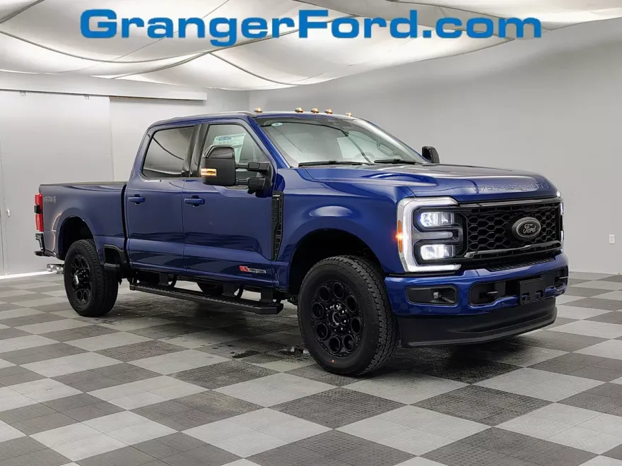 2026 Ford F-250 Lariat photo 1