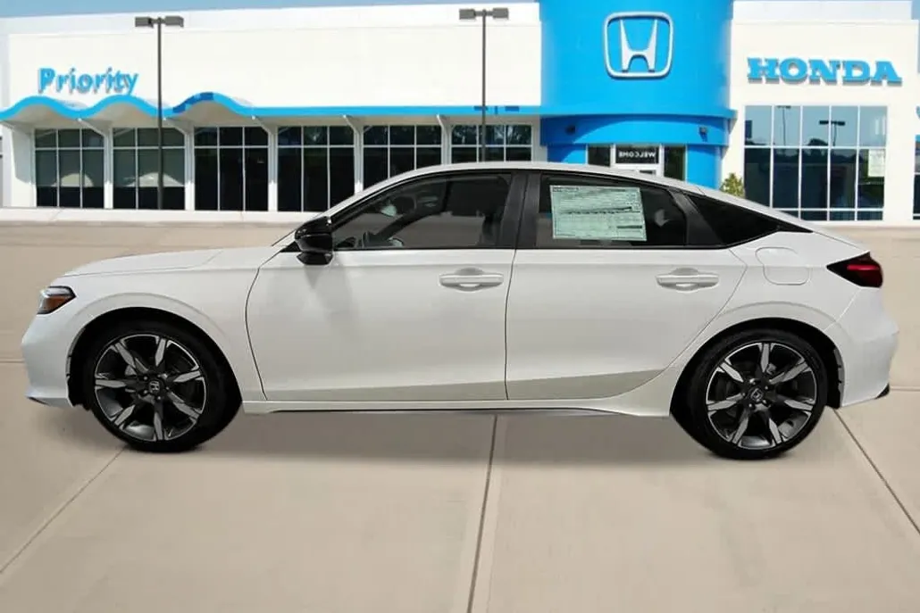 2025 Honda Civic Hatchback Hybrid Sport Touring photo 1