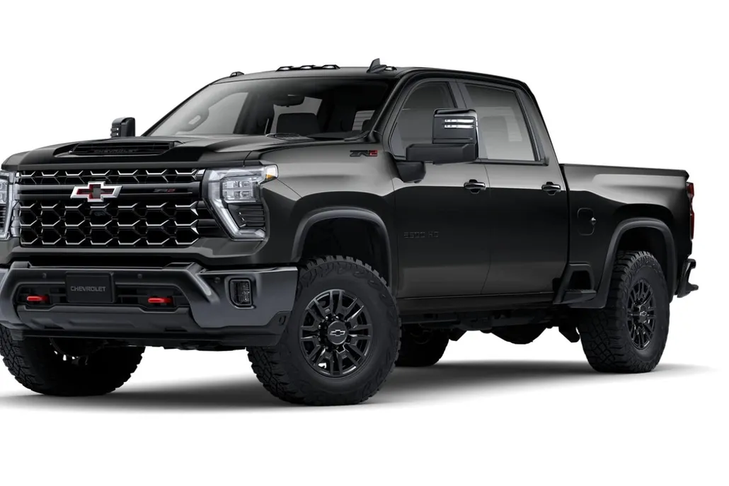 2025 Chevrolet Silverado 2500HD ZR2 photo 1