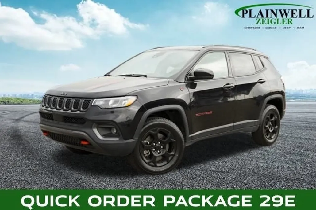 2023 Jeep Compass Trailhawk photo 1
