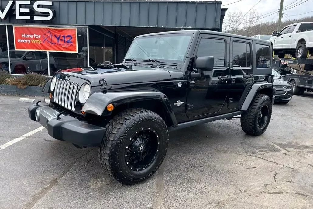 2013 Jeep Wrangler Unlimited Freedom photo 1