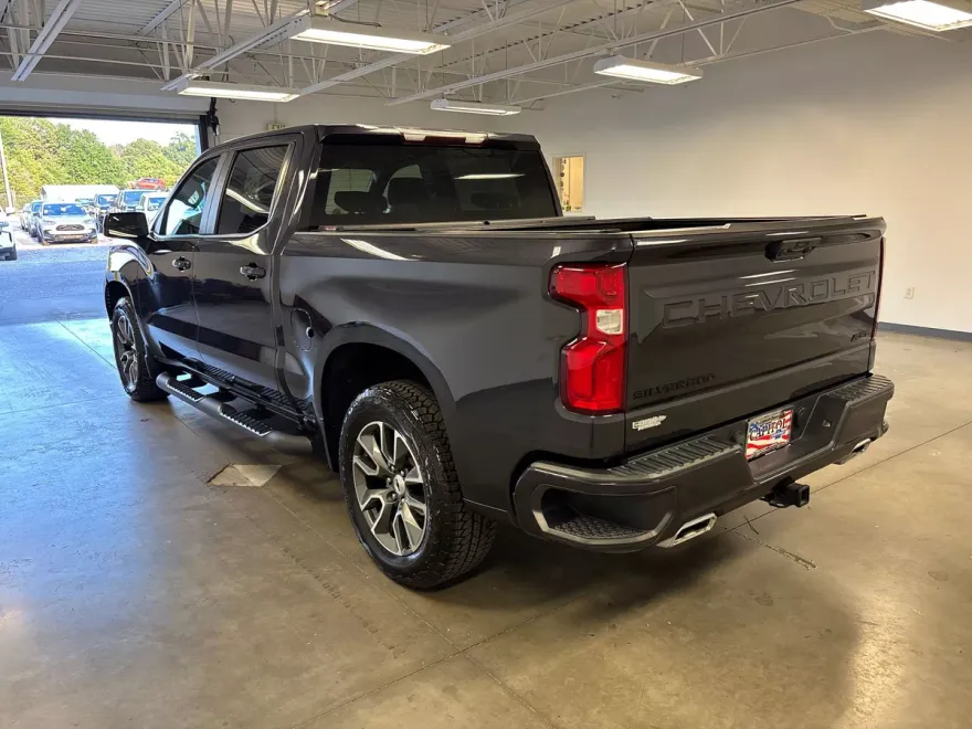 2022 Chevrolet Silverado 1500 RST photo 1