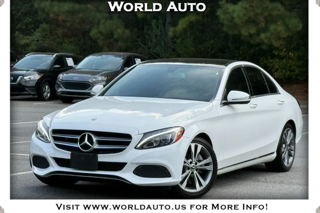 2017 Mercedes Benz C 300 Sedan photo 1