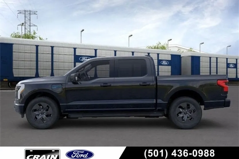 2025 Ford F-150 Lightning photo 1
