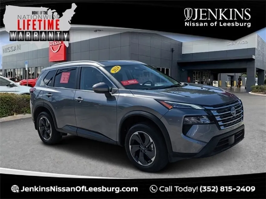 2024 Nissan Rogue SV photo 1