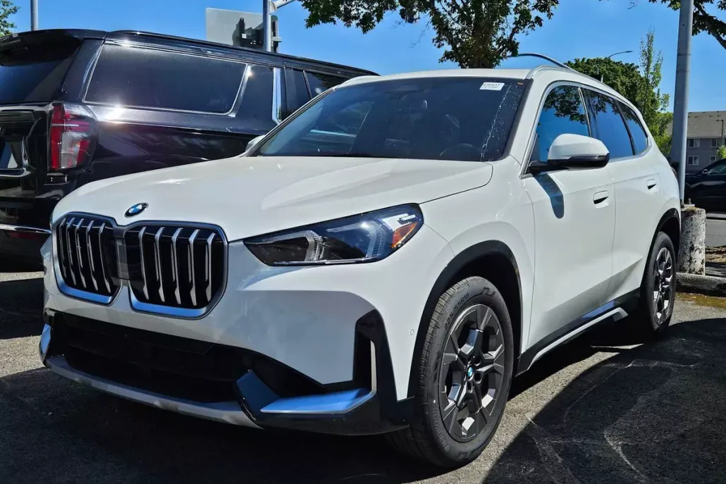 2025 Bmw X1 XDrive28i photo 1