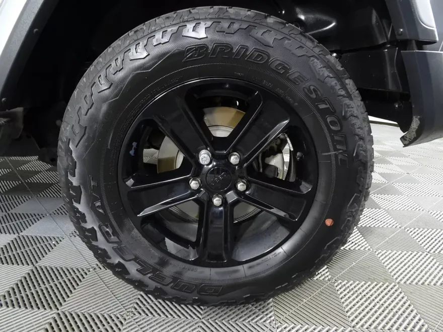 2021 Jeep Wrangler Unlimited Sahara Altitude photo 1