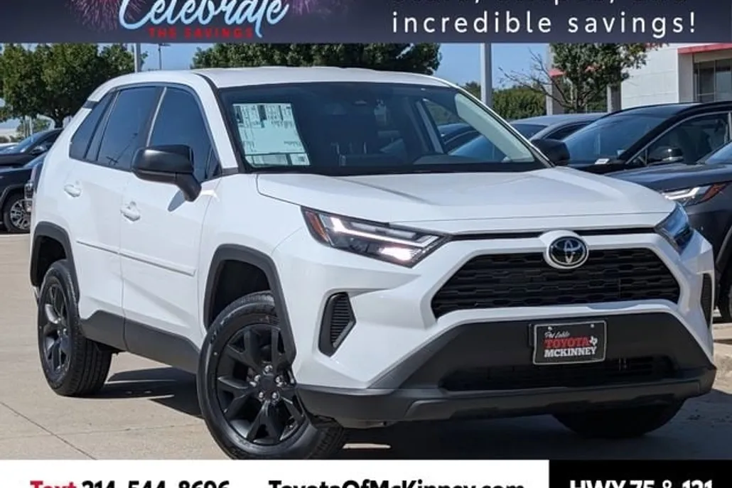 2025 Toyota RAV4 LE photo 1