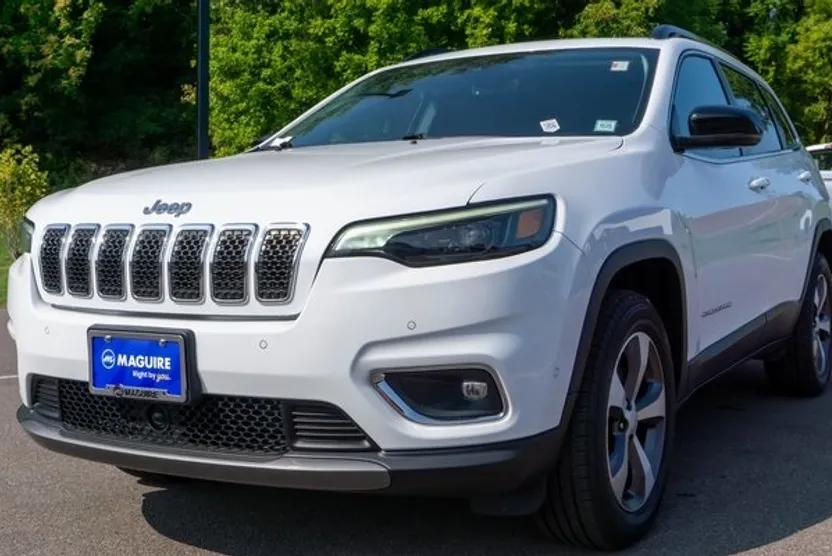 2022 Jeep Cherokee Limited photo 1