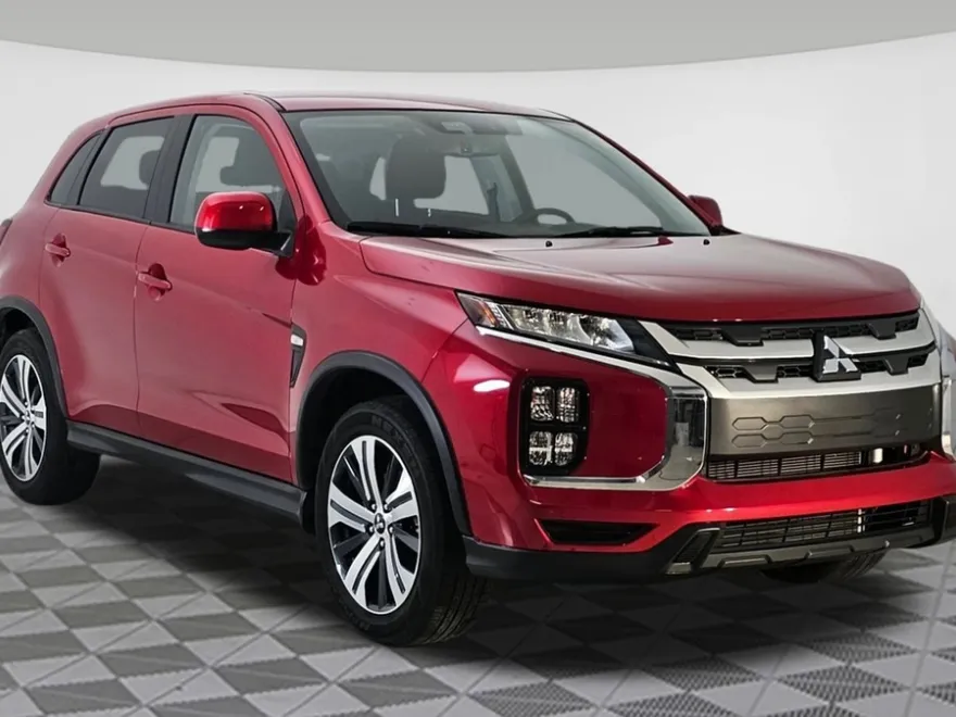 2025 Mitsubishi Outlander Sport S photo 1