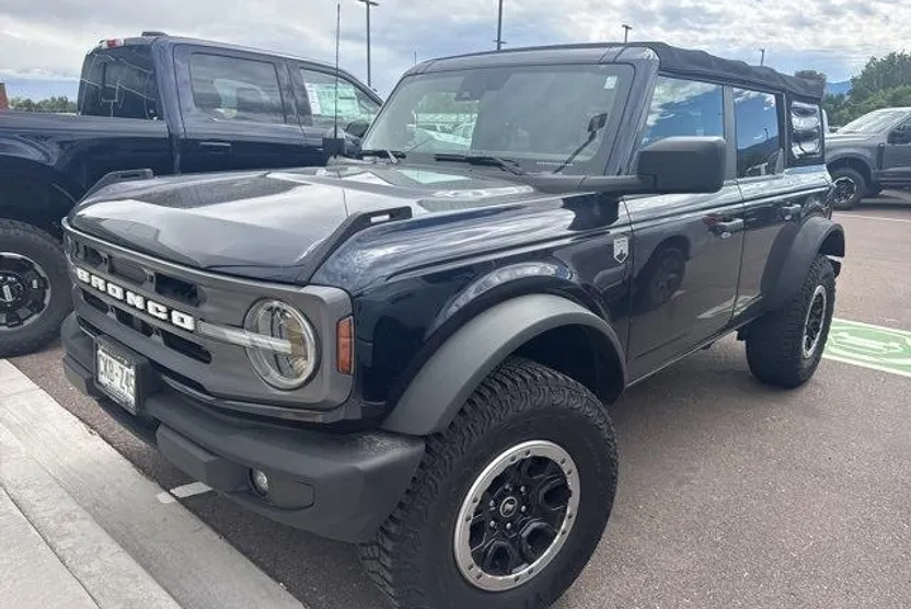 2021 Ford Bronco Outer Banks photo 1