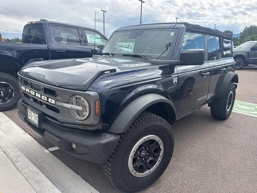 2021 Ford Bronco Outer Banks photo 1