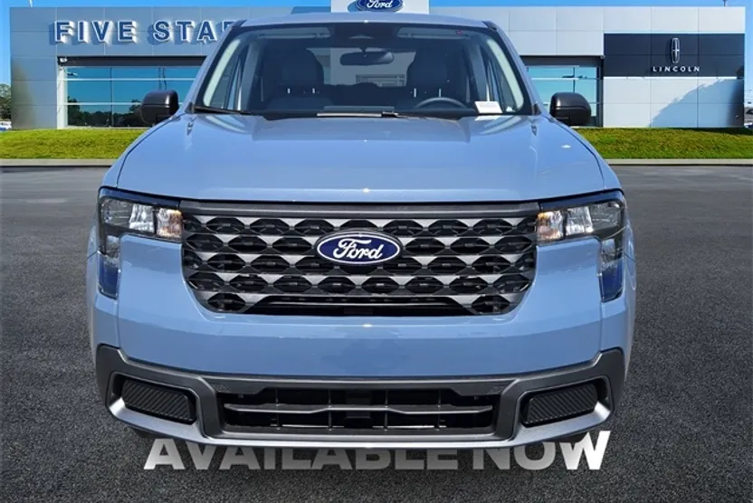 2025 Ford Maverick XLT photo 1
