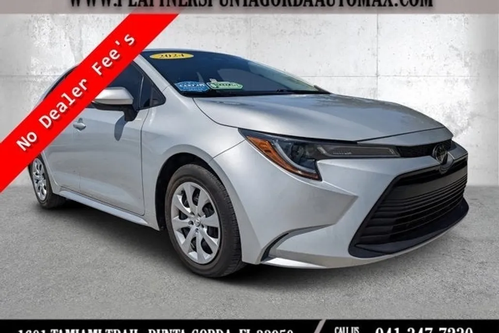 2024 Toyota Corolla LE photo 1