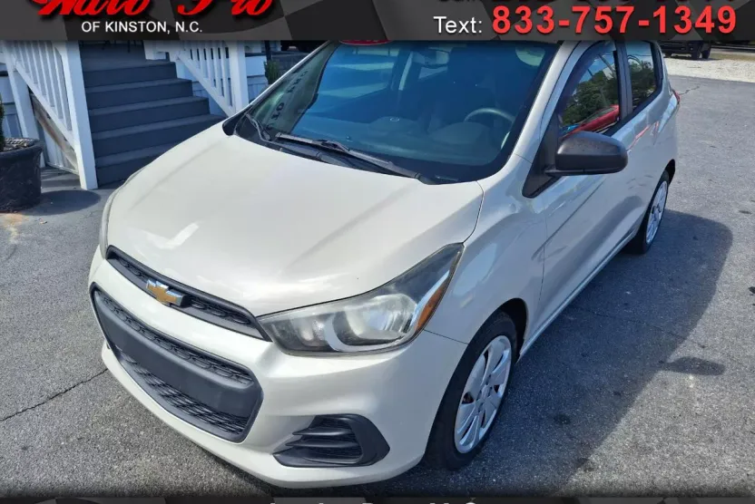 2017 Chevrolet Spark LS photo 1