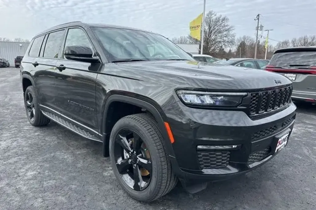 2024 Jeep Grand Cherokee Limited photo 1